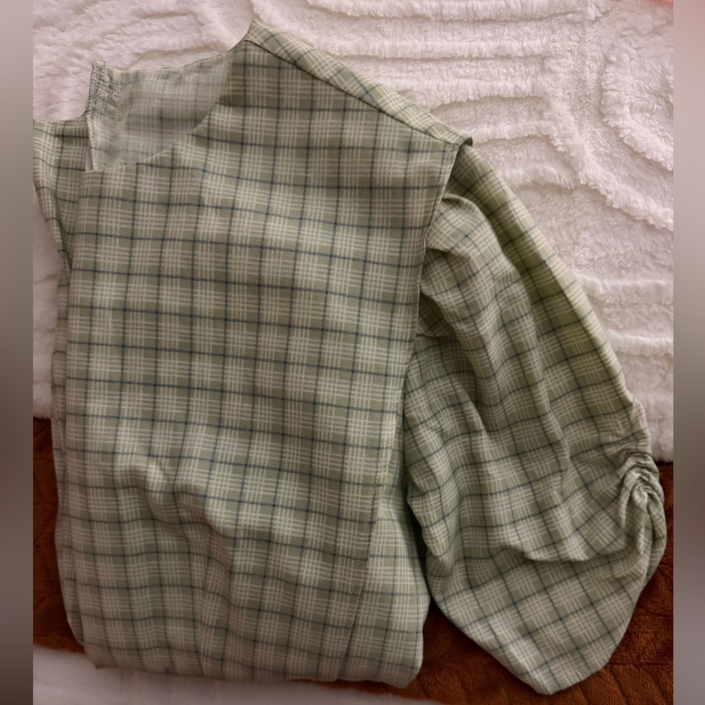 Green Checkered Dress - Picture 3 of 3